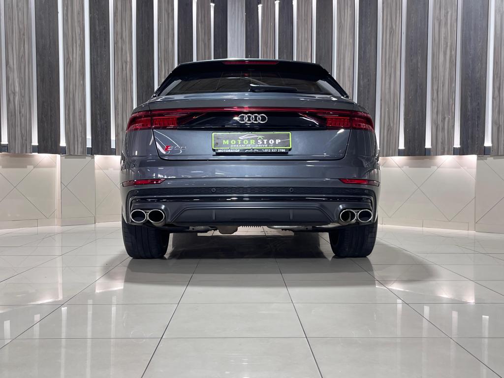 Audi SQ8