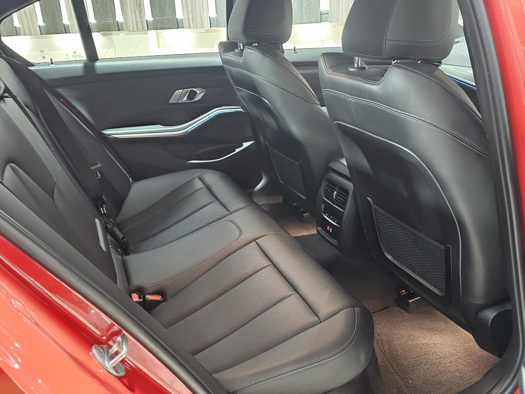 BMW 320i M Sport Auto