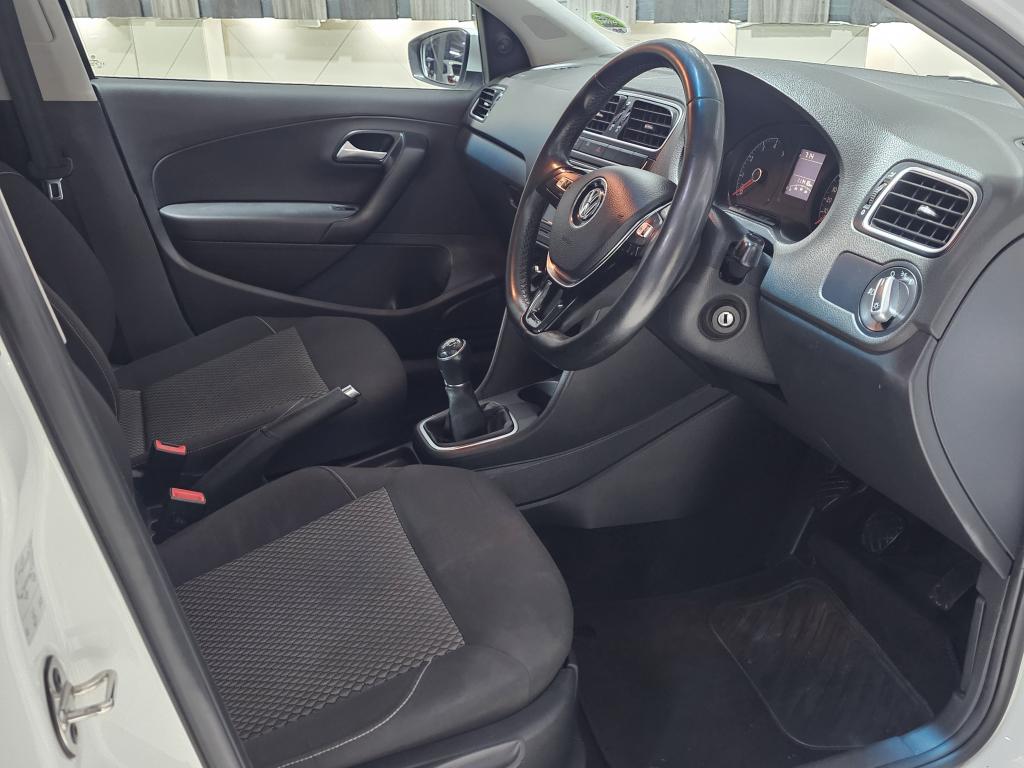 Volkswagen Polo Vivo 1.6 Highline 5dr