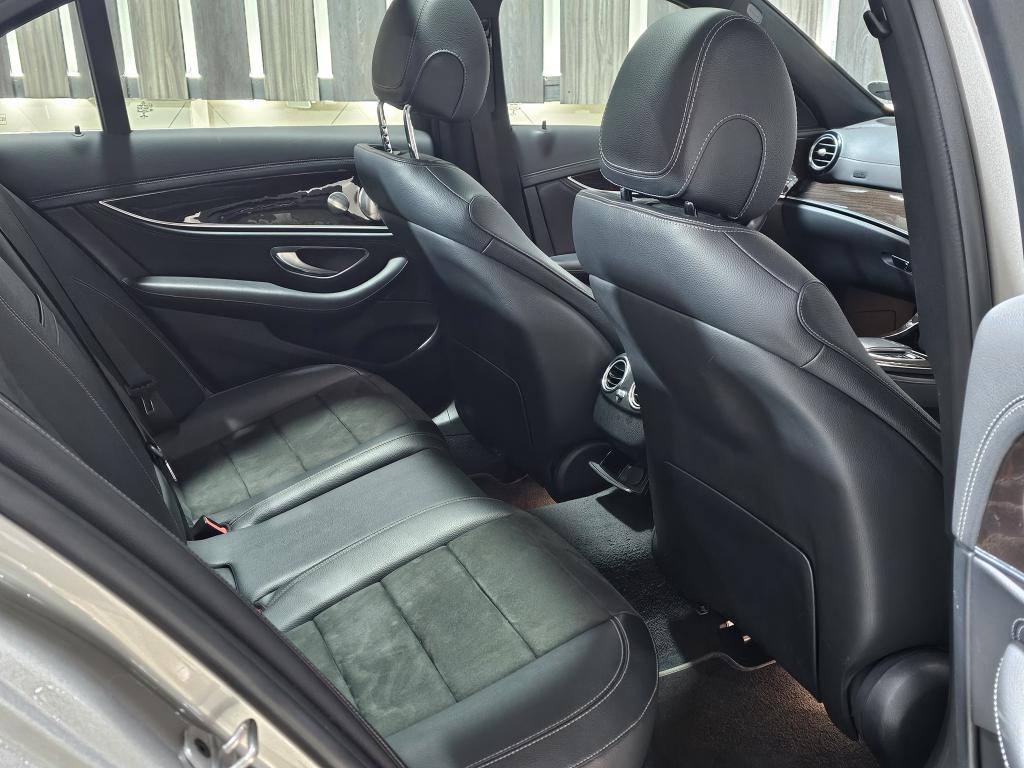 Mercedes Benz E220D Amg Line